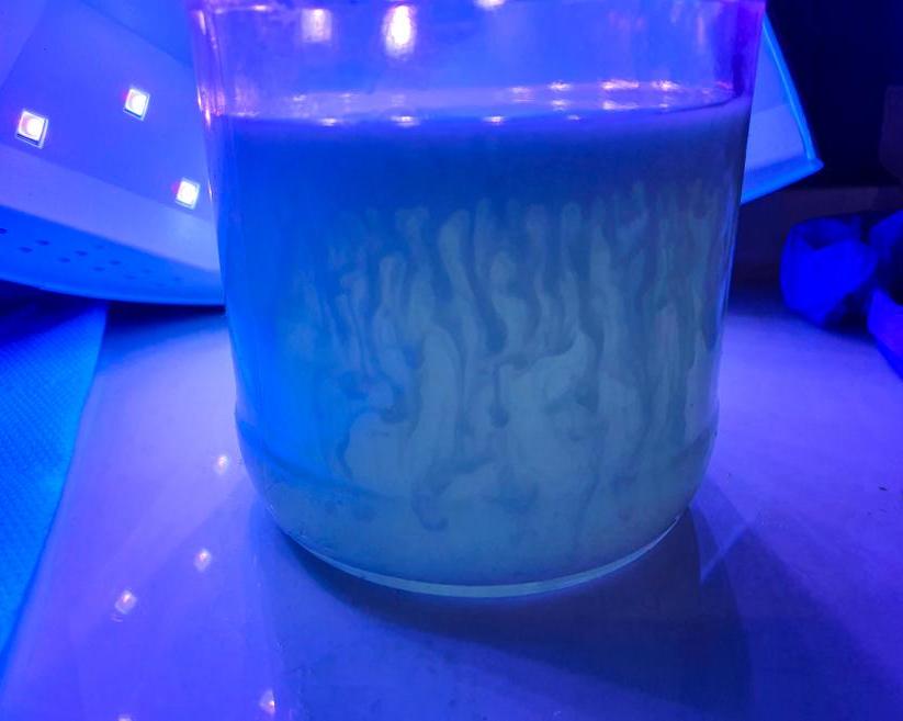 Опыты: фильтрую спирт от смолы после промывки в нём 3D